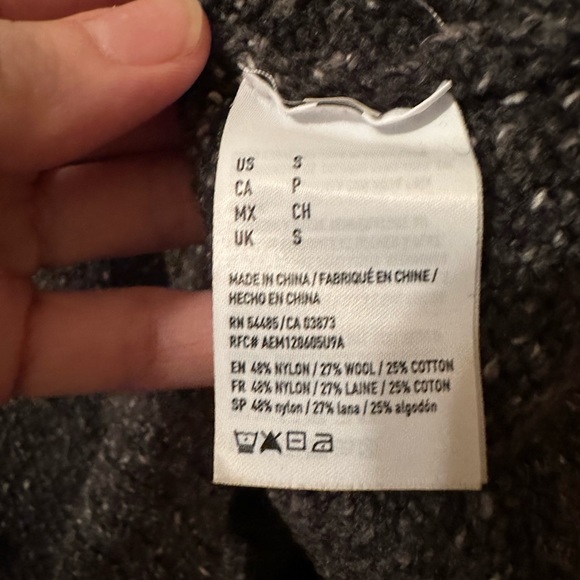 AEO Charcoal Raglan Sweater S - Picture 8 of 11